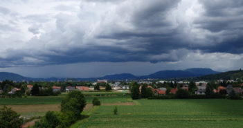 Surface conditions affect megastorm predictability, research suggests