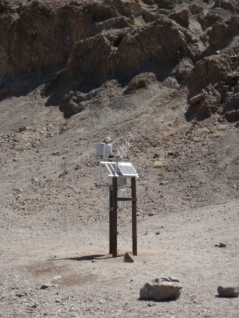 Automated weather station to capture and display Death Valley temperatures in real time