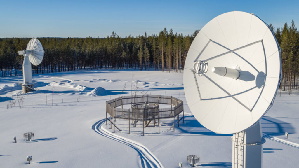 FMI installs enhanced satellite data reception system at Arctic Space Centre