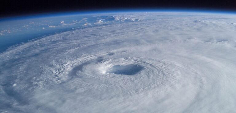Equatorial waves could hold key to early cyclone detection
