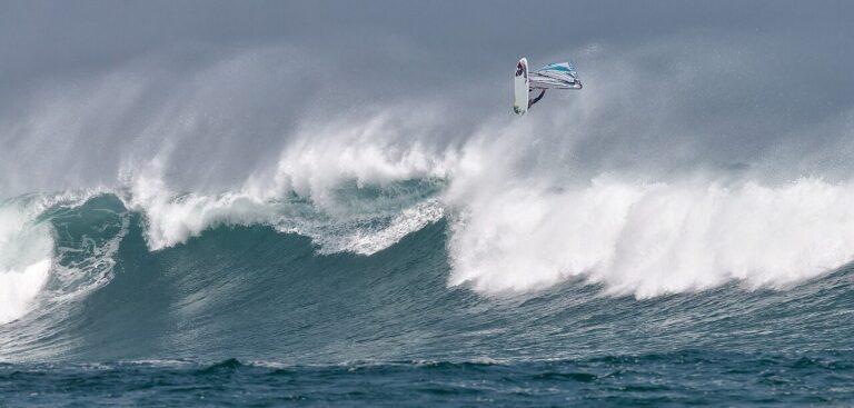 Water pollution can transfer to the atmosphere through sea-spray aerosol, finds study