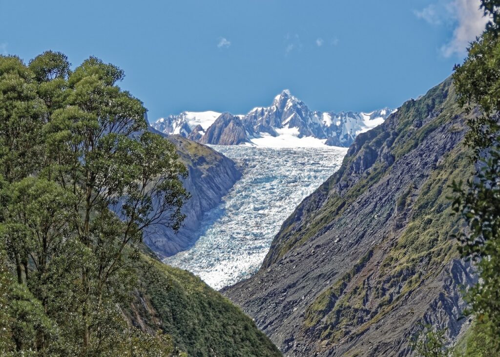 NIWA’s snowline survey reveals continued loss of ice for New Zealand’s glaciers