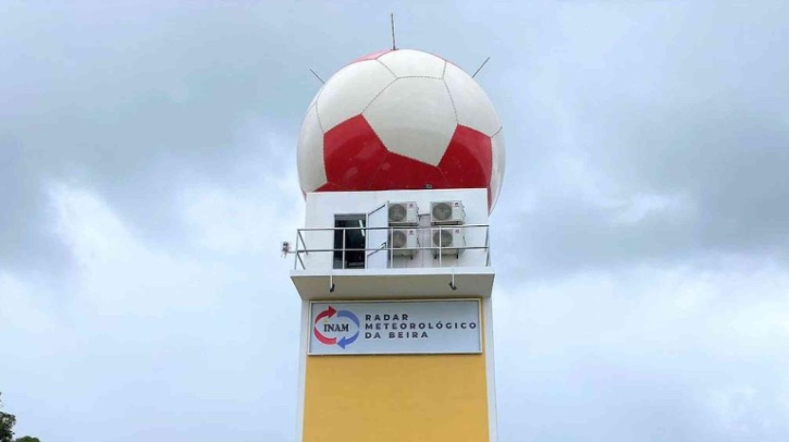 SOFF invests US$7.8m to help Mozambique achieve Early Warnings for All by 2028 His Excellency Filipe Jacinto Nyusi, president of Mozambique, has launched a national roadmap to achieve Early Warnings for All by the end of 2027. At the same ceremony in the capital Maputo, Nyusi also announced that the Systematic Observations Financing Facility (SOFF) will invest US$7.8m to install six new land surface stations, upgrade 15 existing stations, and establish four upper-air stations. This investment is to improve basic weather and climate observations which underpin early warnings.