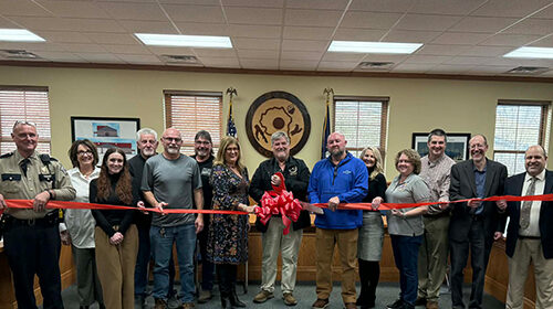 Kentucky Mesonet opens weather station in Clay County Representatives of various meteorological and governmental organizations attend a ribbon cutting ceremony.
