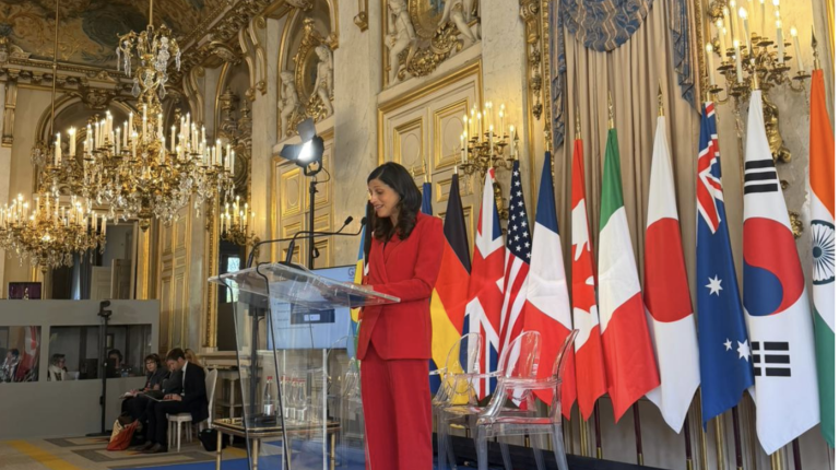 G7 countries pledge additional funding for CREWS early warning initiative.