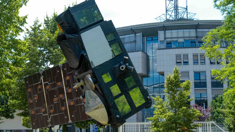 EUMETSAT renews and expands Spire Global weather data contract to €4 million EUMETSAT renews and expands Spire Global weather data contract to €4 million.